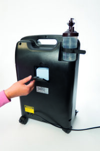 mit der geöffneten Klappe 1